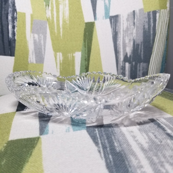 Crystal Dish Candy Dish Pickle Dish With Windmill Pattern Crystal Clear - Picture 9 of 9